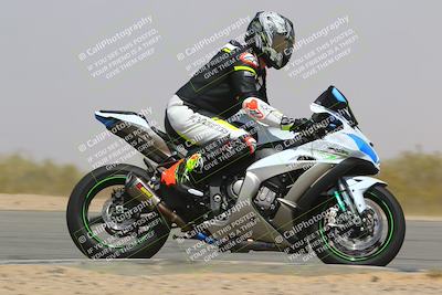 media/Mar-28-2022-Superbike Trackdays (Mon) [[b8603d0f67]]/Advanced Group (1pm-130pm)/Turn 9/